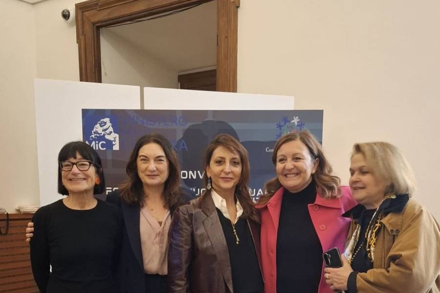 Formazione. Nuovi Linguaggi. IA per le pari opportunità e il contrasto a ogni tipo di violenza